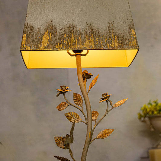 Französische Retro-Metall-Tischlampe